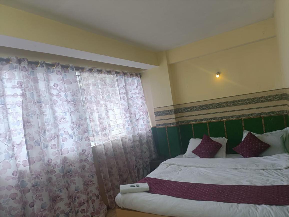 Lhonark Residency Hotel Gangtok Ngoại thất bức ảnh