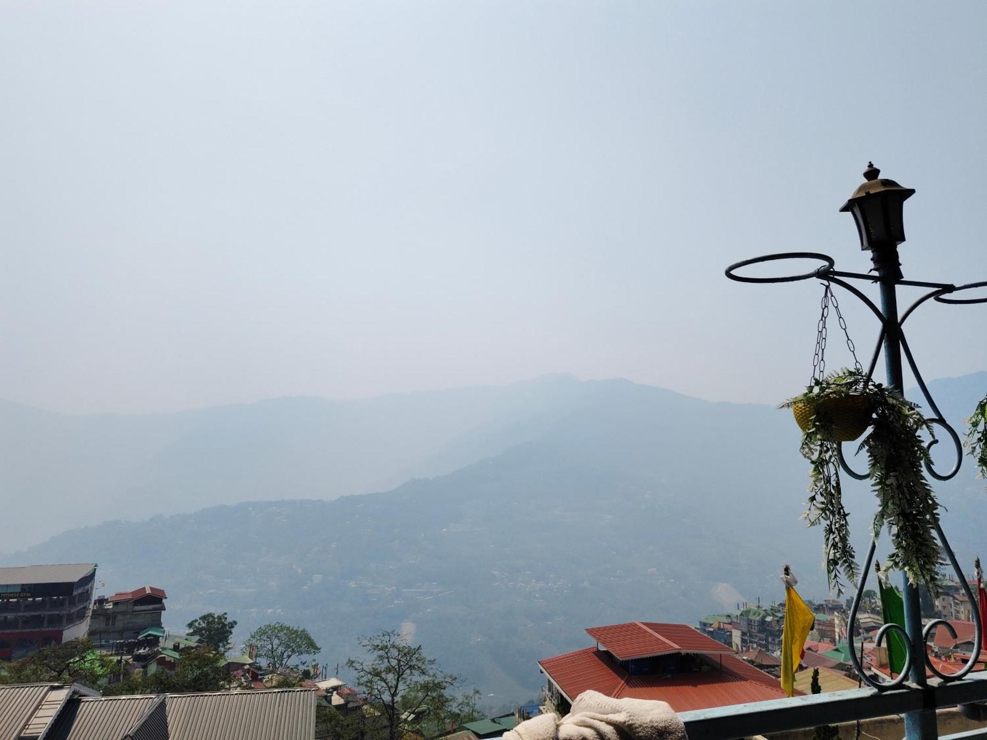 Lhonark Residency Hotel Gangtok Ngoại thất bức ảnh