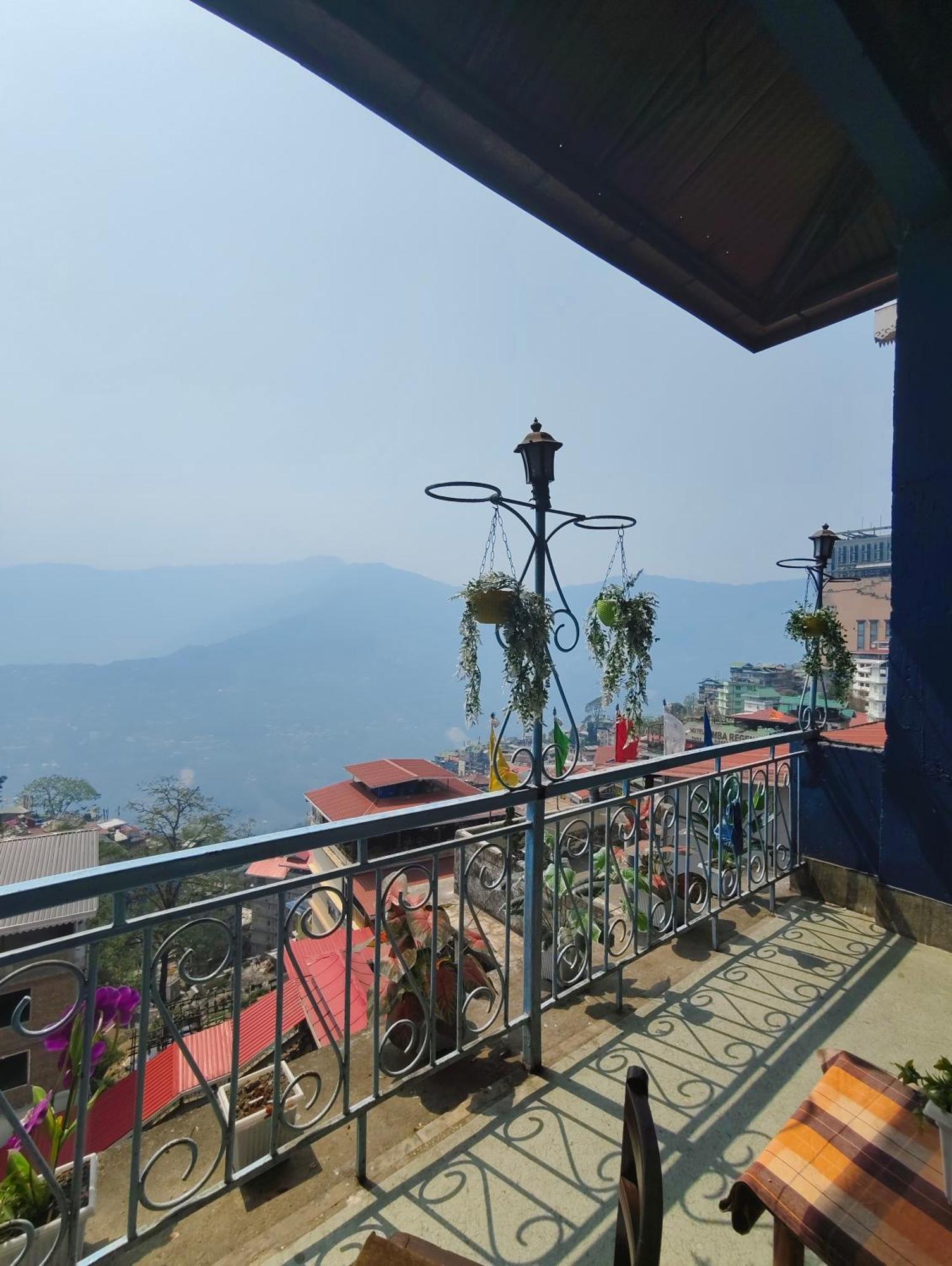 Lhonark Residency Hotel Gangtok Ngoại thất bức ảnh