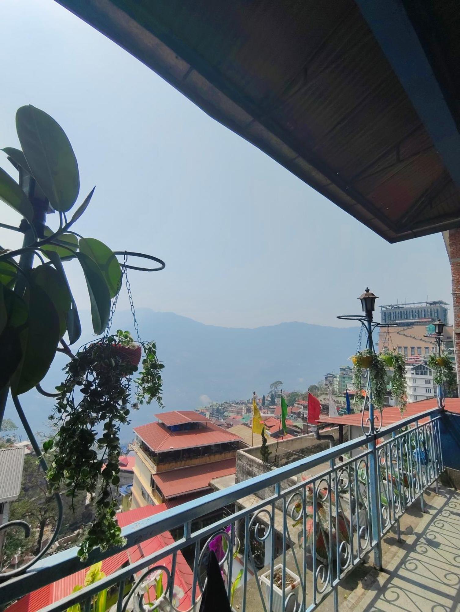 Lhonark Residency Hotel Gangtok Ngoại thất bức ảnh